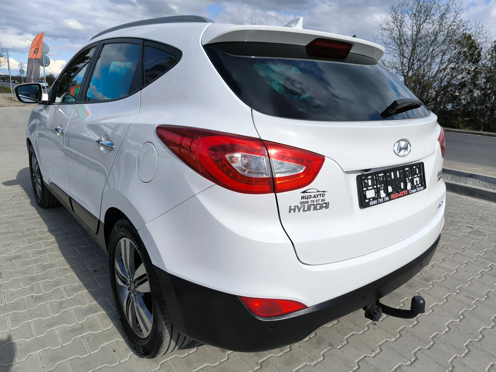 Hyundai IX35 2, 0-4Х4-КОЖА, НАВИ, ПАНОРАМА, LED, FACELIFT, KEYL, снимка 4 - Автомобили и джипове - 54158913