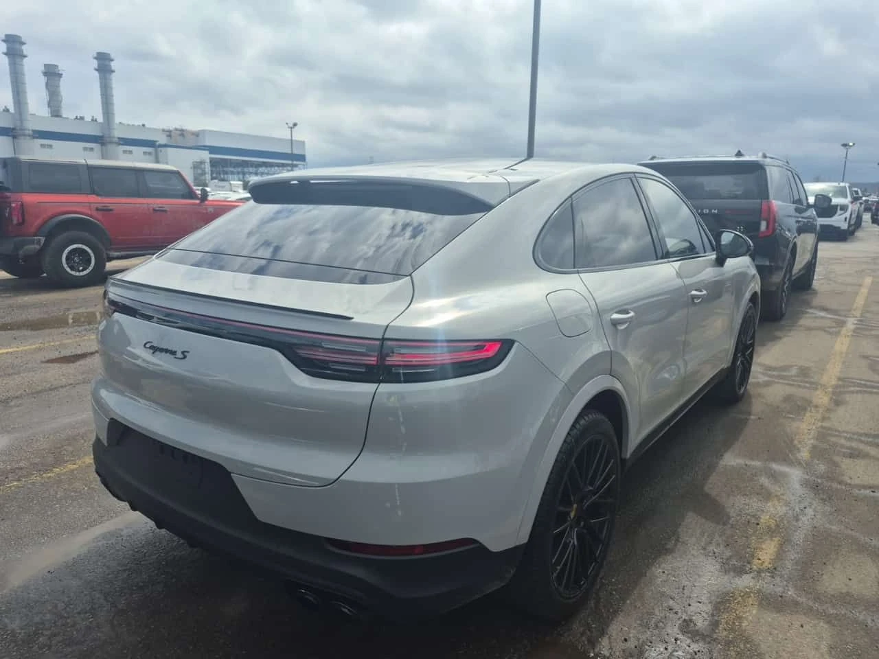 Porsche Cayenne S * Matrix * Sport Chrono * CARFAX * 17k km! * 