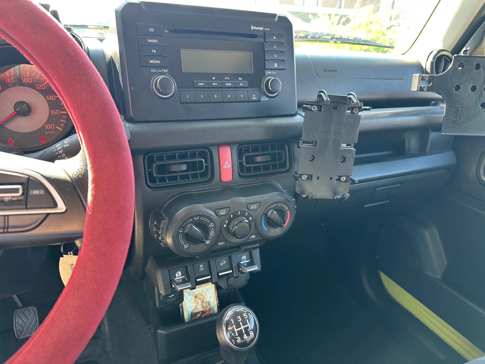 Suzuki Jimny, снимка 9 - Автомобили и джипове - 54313011