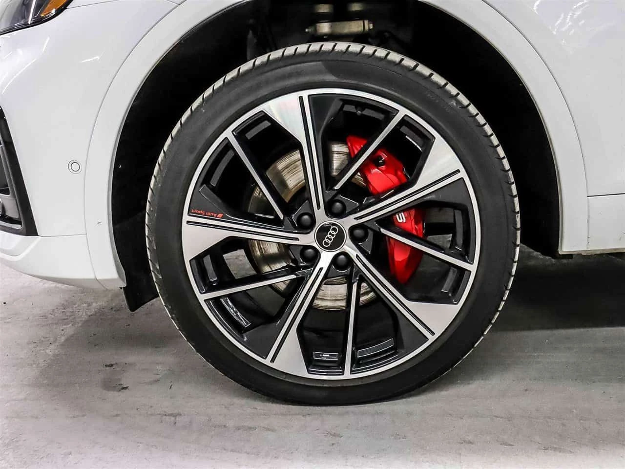 Audi SQ5 quattro * distronic| sunroof| matrix| 360| carbon|, снимка 6 - Автомобили и джипове - 54340485