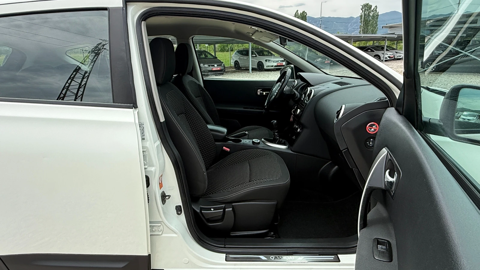 Nissan Qashqai 2.0DCI-150кс-4WD-4x4/НОВ ВНОС ОТ ИТАЛИЯ, снимка 13 - Автомобили и джипове - 54455127