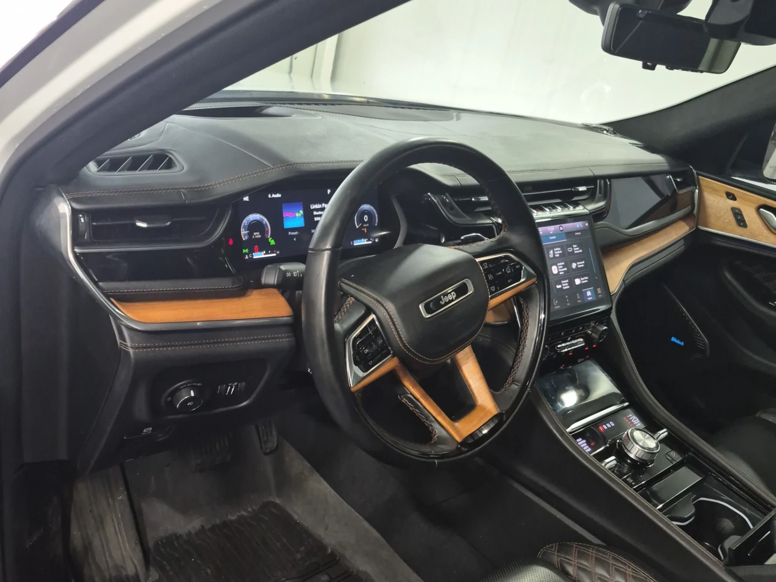 Jeep Grand cherokee SUMMIT RESERVE * 5.7 HEMI * AWD * CARFAX * , снимка 6 - Автомобили и джипове - 54707274