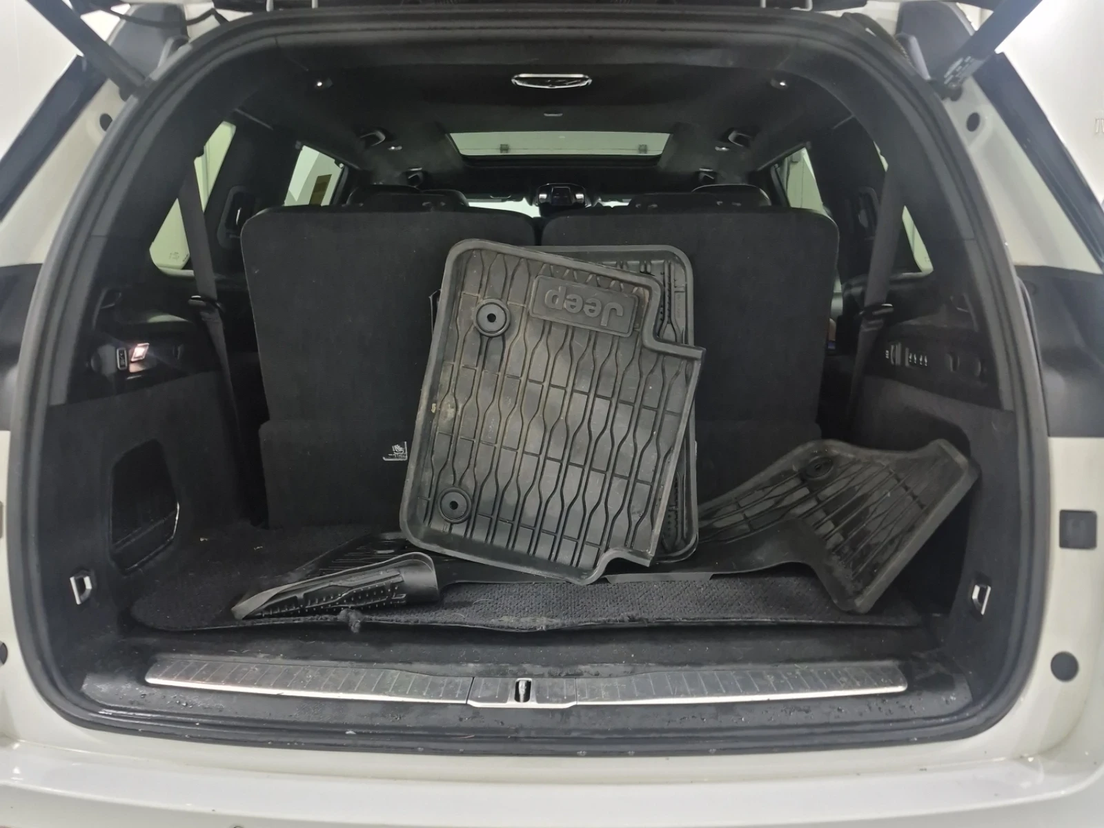 Jeep Grand cherokee SUMMIT RESERVE * 5.7 HEMI * AWD * CARFAX * , снимка 11 - Автомобили и джипове - 54707274