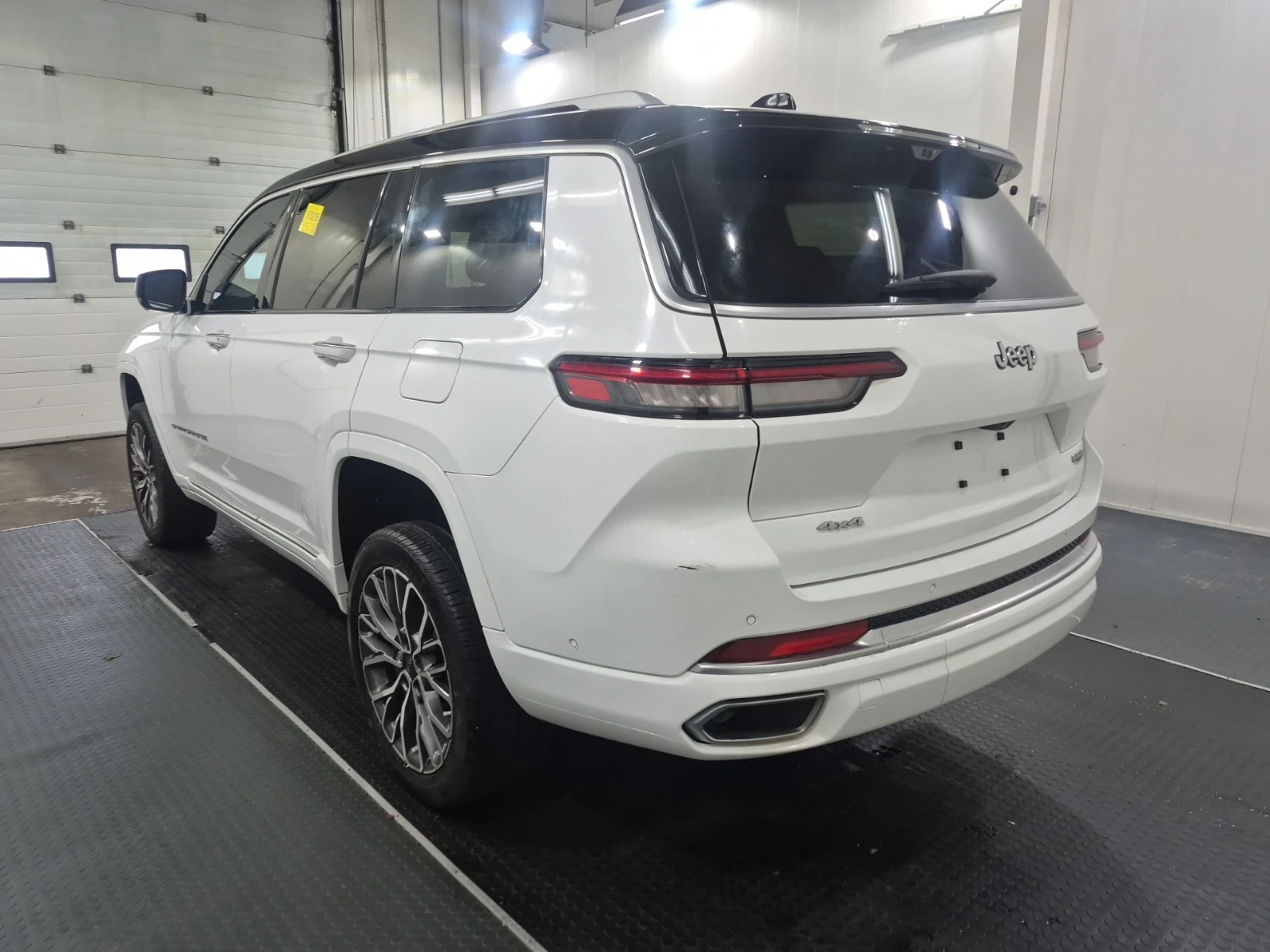 Jeep Grand cherokee SUMMIT RESERVE * 5.7 HEMI * AWD * CARFAX * , снимка 4 - Автомобили и джипове - 54707274