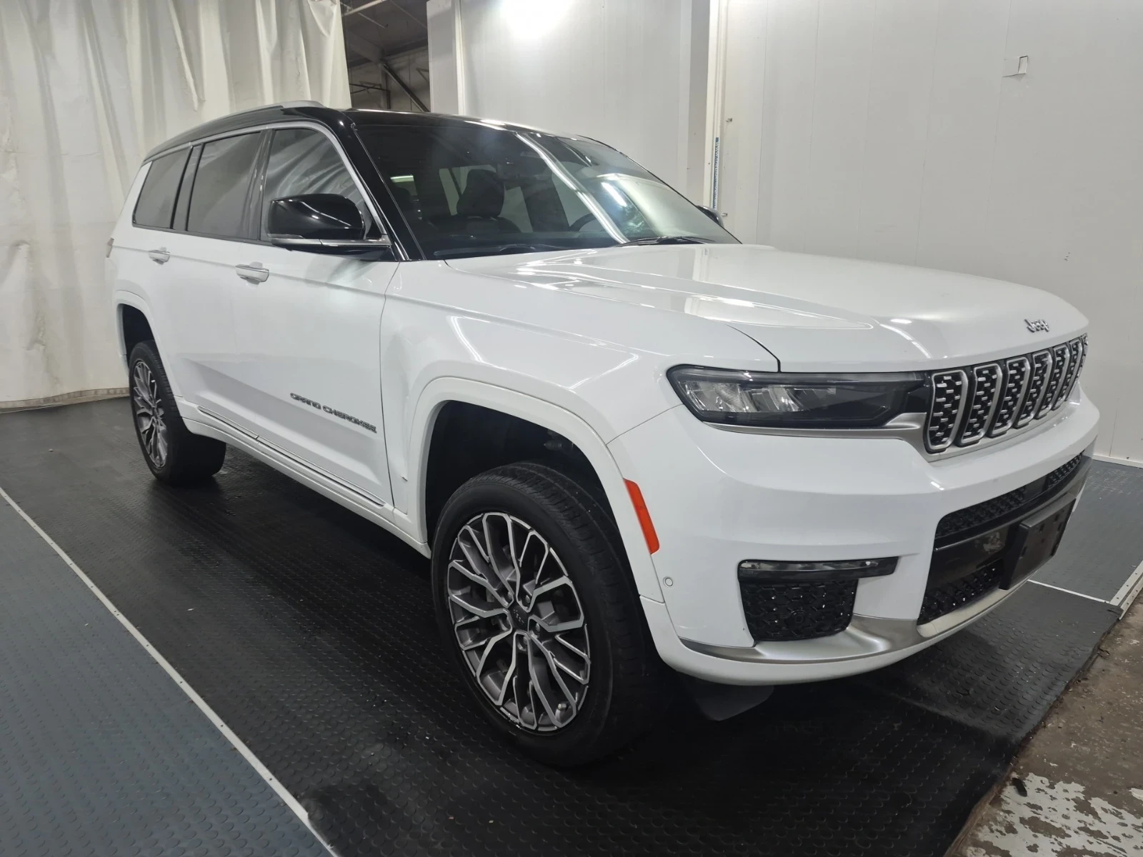 Jeep Grand cherokee SUMMIT RESERVE * 5.7 HEMI * AWD * CARFAX * , снимка 2 - Автомобили и джипове - 54707274