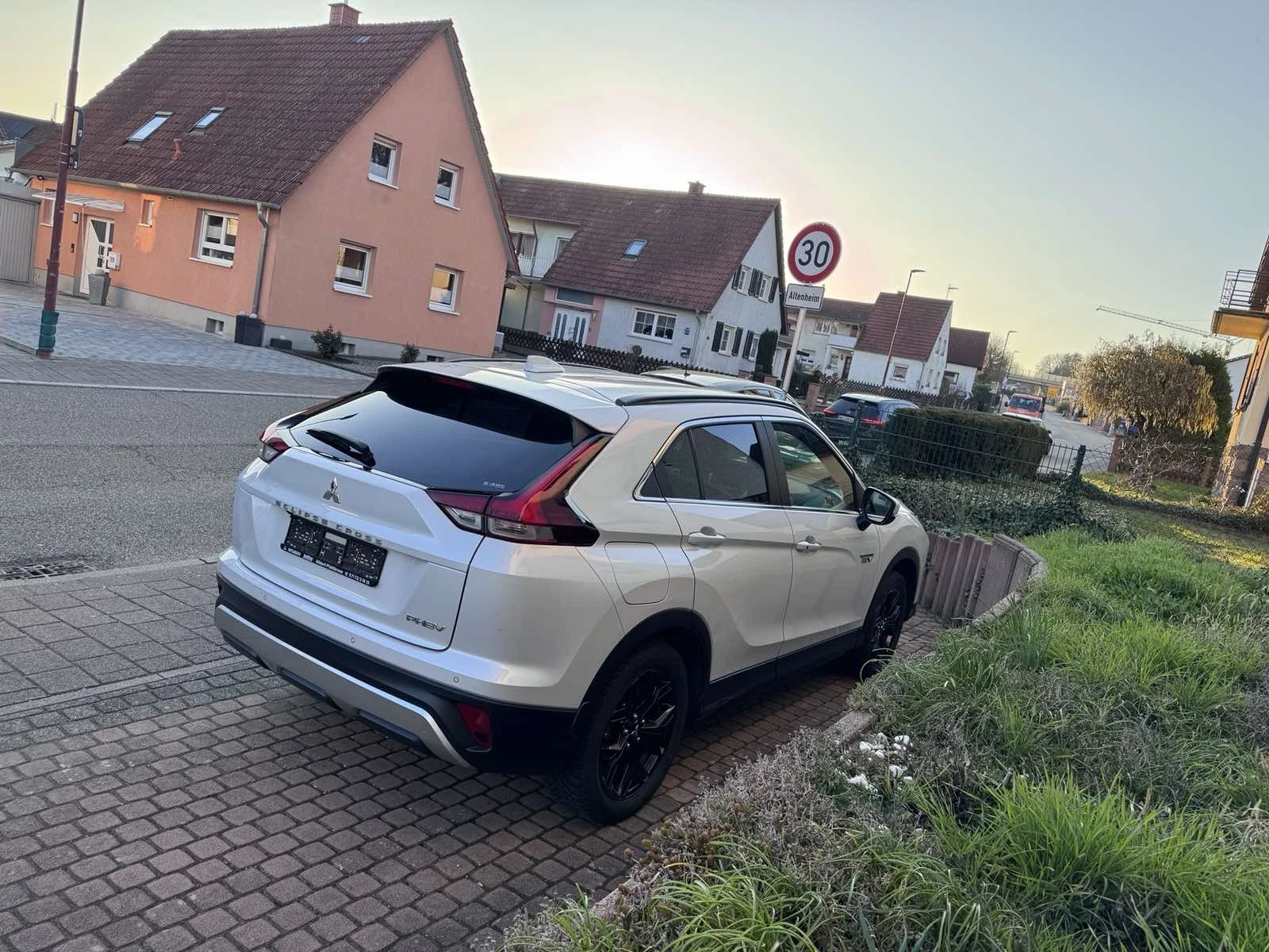 Mitsubishi Eclipse Cross, снимка 7 - Автомобили и джипове - 55278996