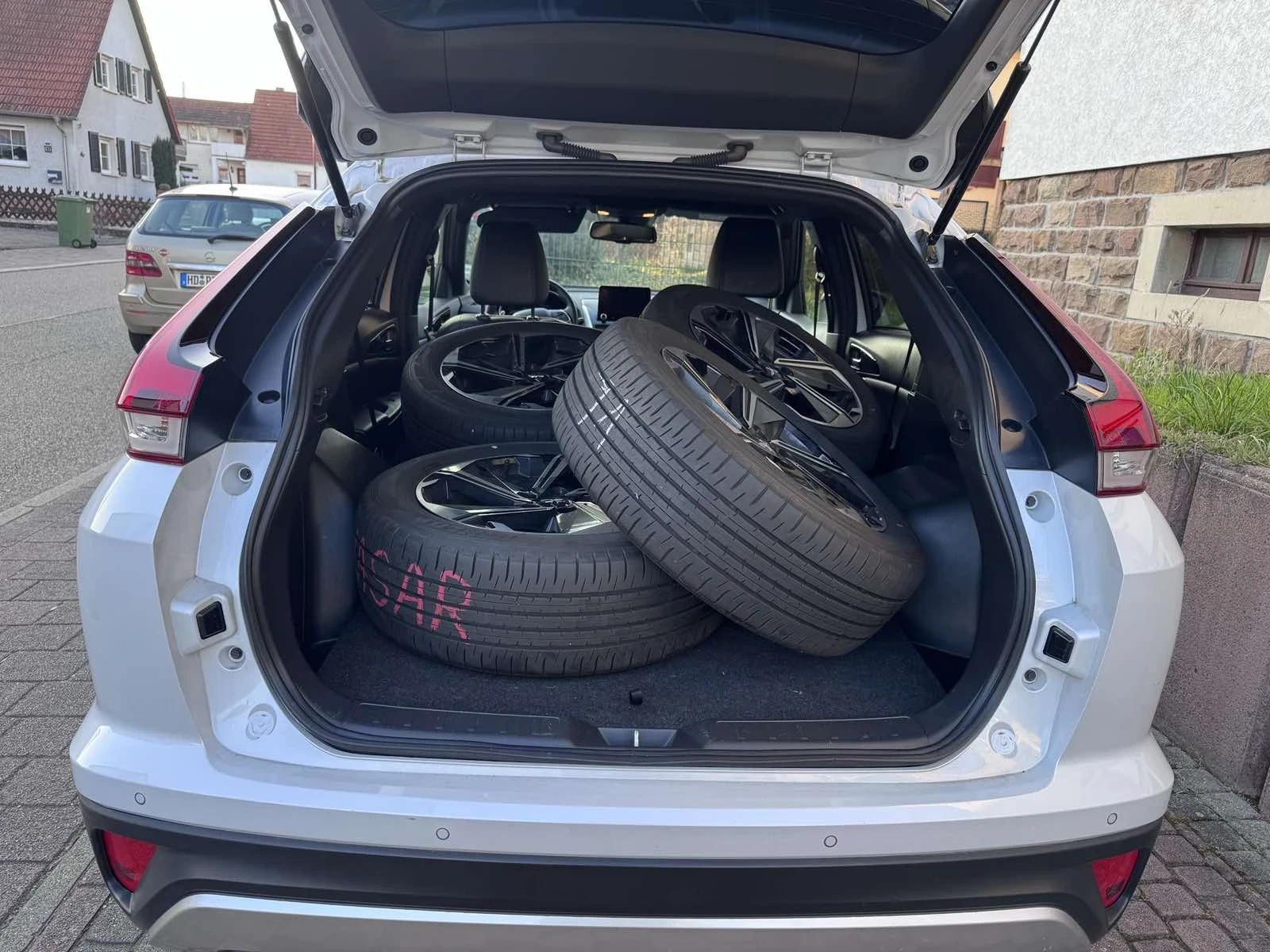 Mitsubishi Eclipse Cross, снимка 2 - Автомобили и джипове - 55278996