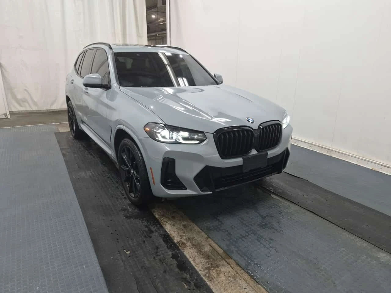 BMW X3 * XDRIVE30I * CARFAX * ЦЕНА ДО БГ, снимка 2 - Автомобили и джипове - 55642607