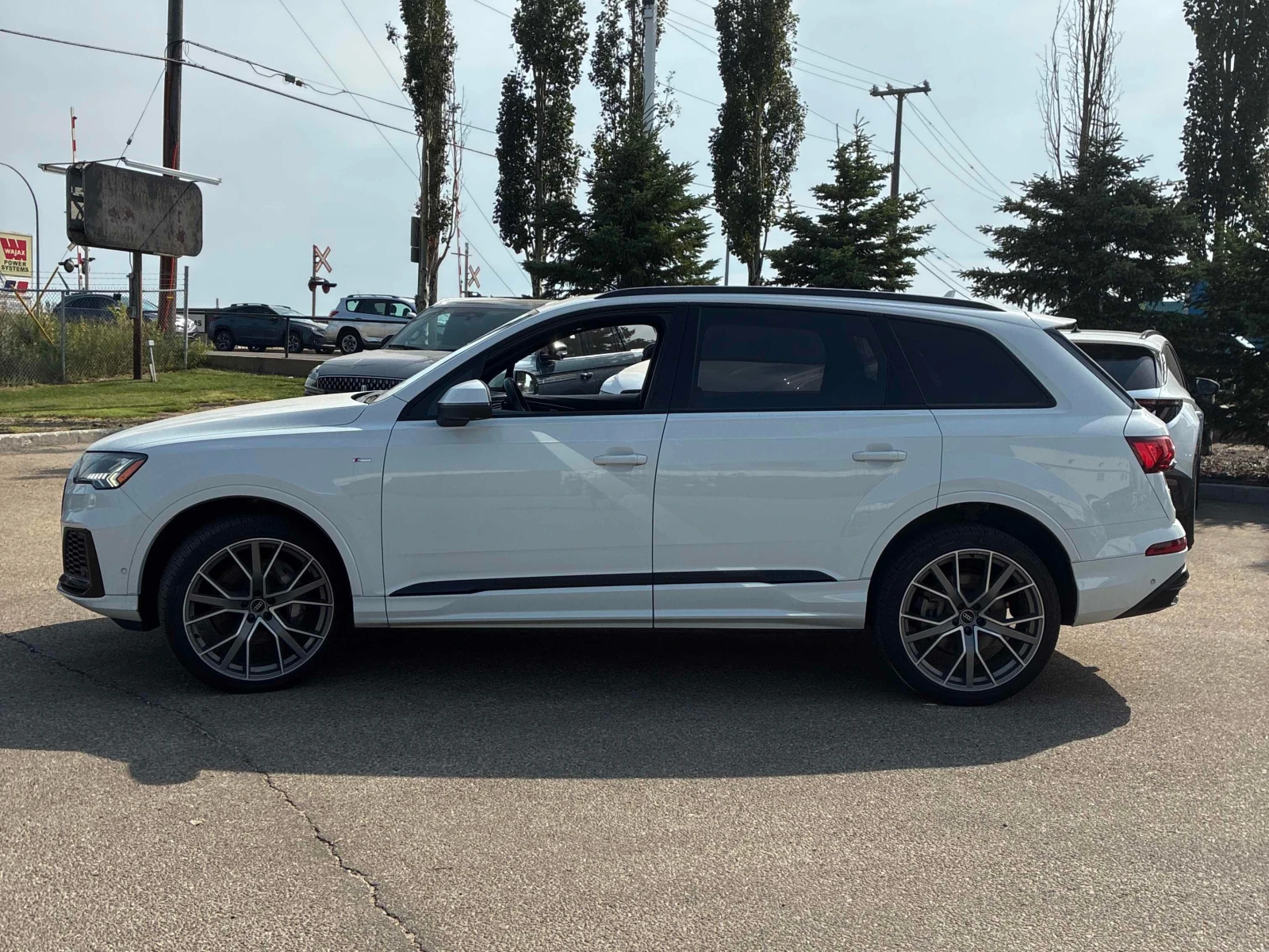 Audi Q7 Technik/ОБДУХВАНЕ/ПАНОРАМА/ДИСТРОНИК/360 КАМЕРИ, снимка 3 - Автомобили и джипове - 55872354