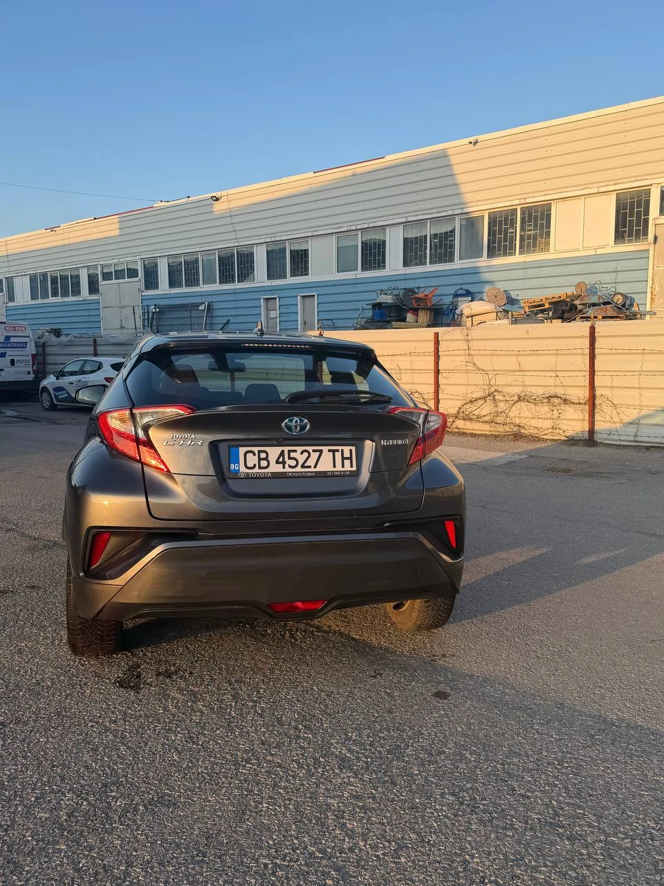 Toyota C-HR Hybrid, снимка 5 - Автомобили и джипове - 56009773