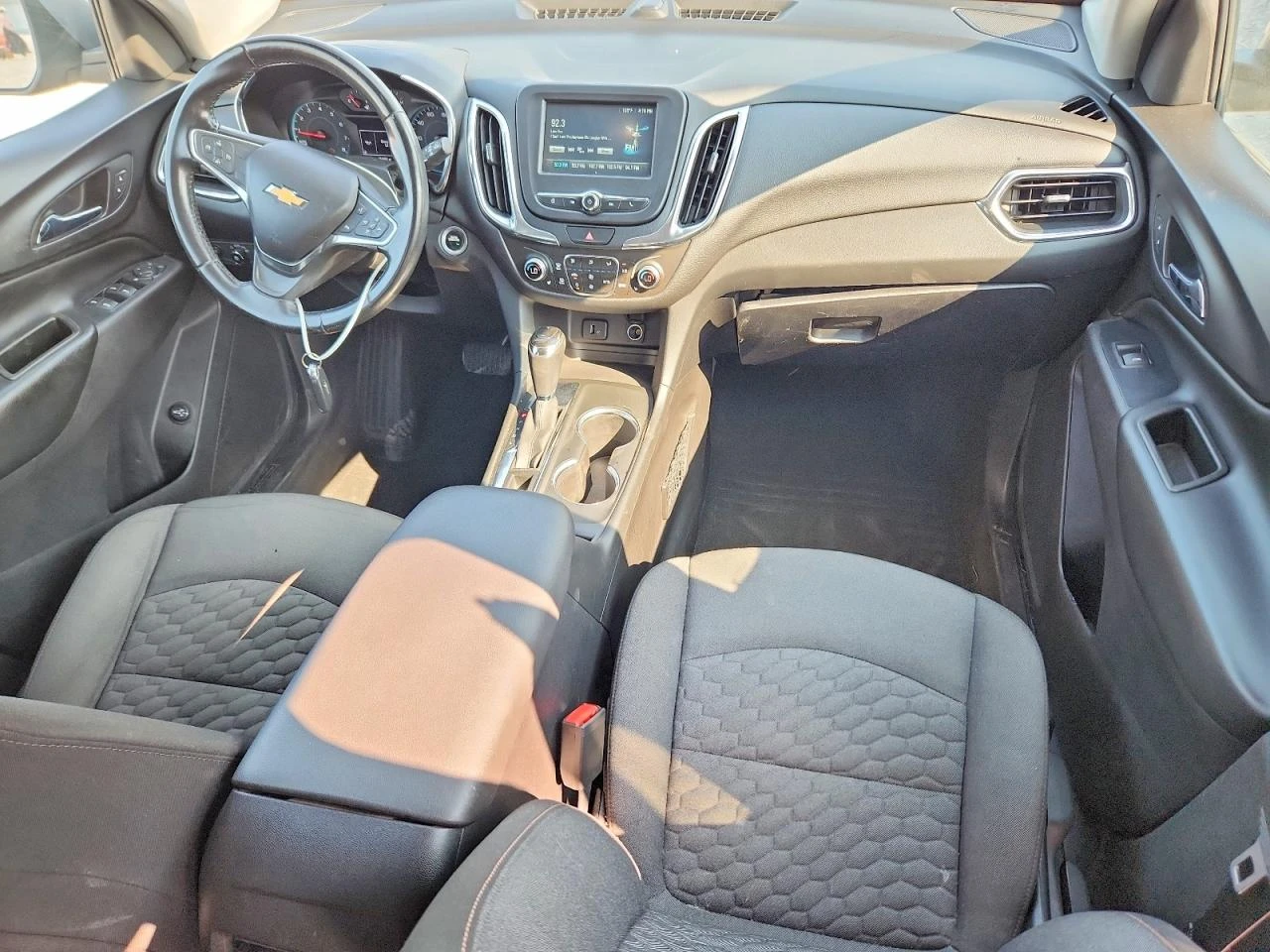 Chevrolet Equinox 1.5l Lt, снимка 8 - Автомобили и джипове - 56075278