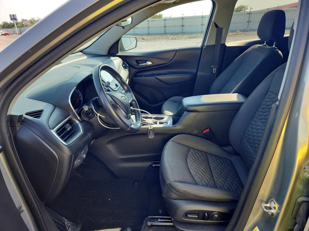 Chevrolet Equinox 1.5l Lt, снимка 7 - Автомобили и джипове - 56075278