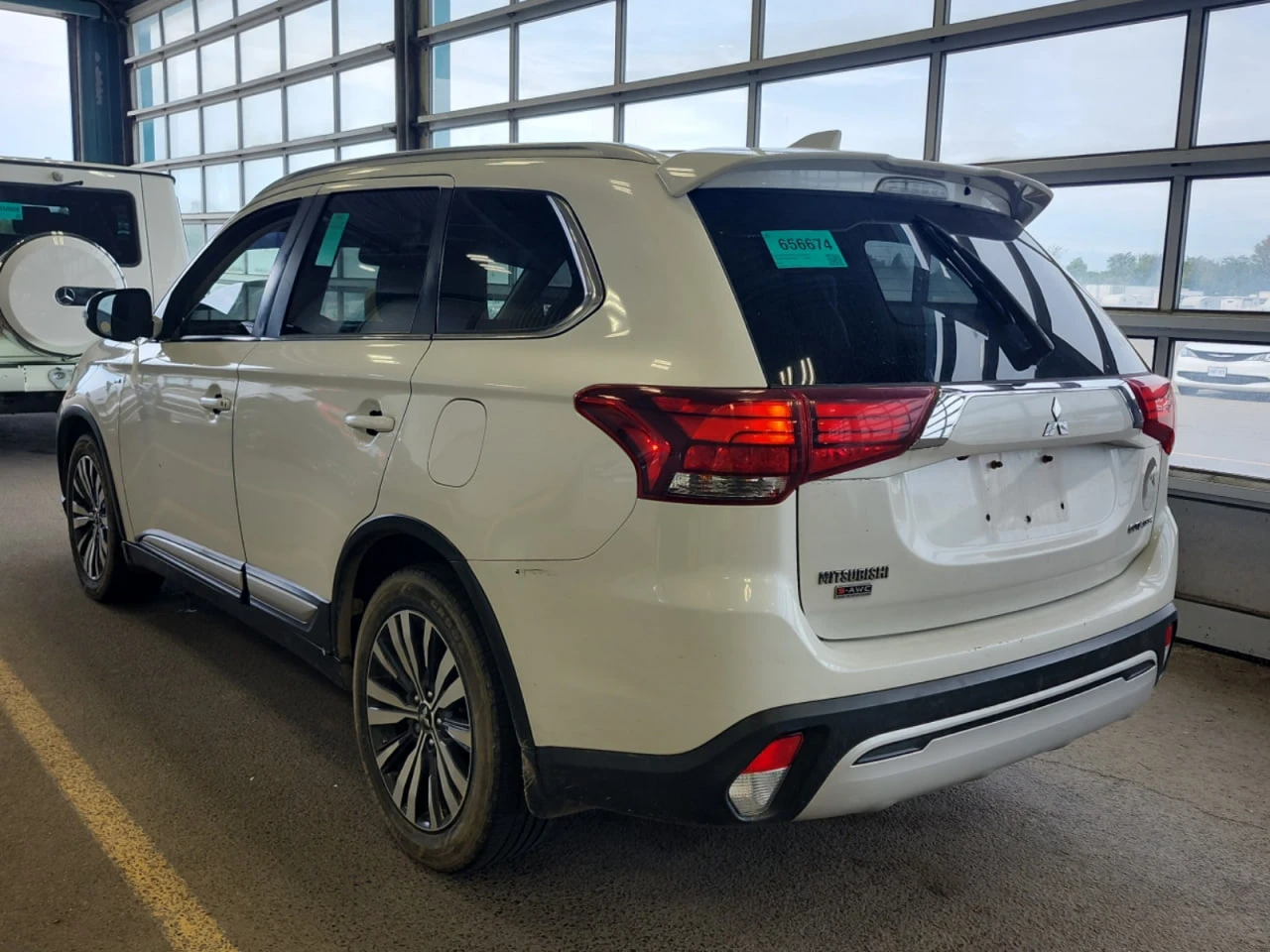 Mitsubishi Outlander GT 3.0 V6 | 4WD | 7 Места, снимка 9 - Автомобили и джипове - 56103103