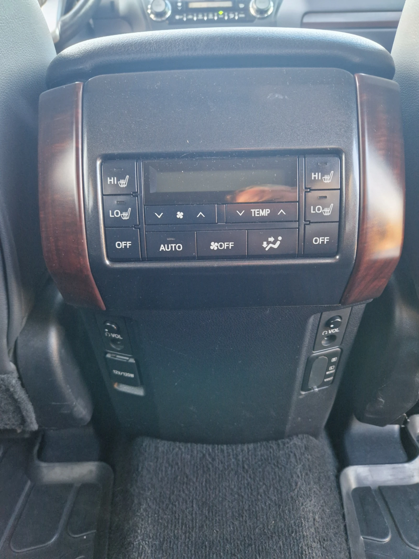 Toyota Land cruiser, снимка 6 - Автомобили и джипове - 56135641