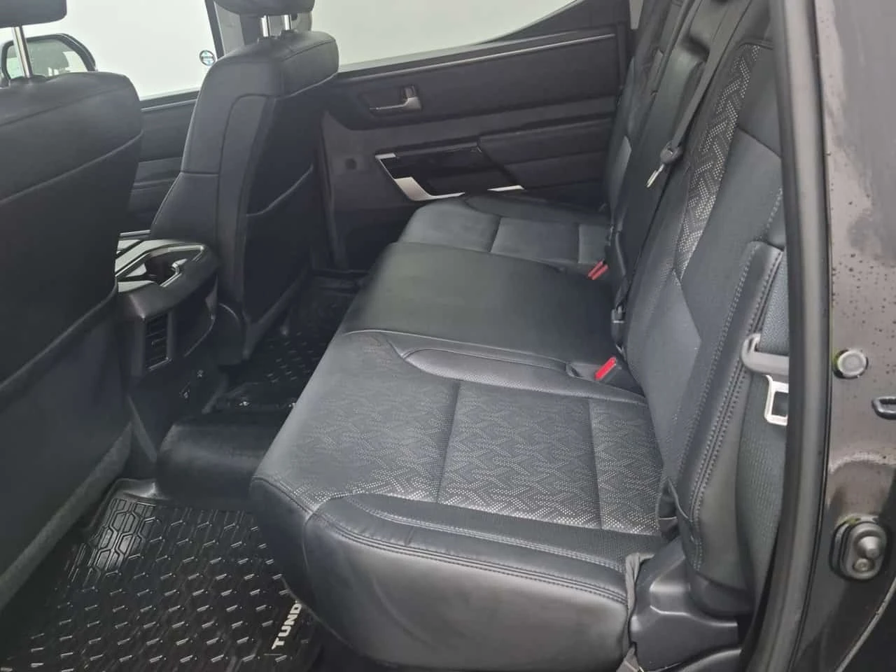 Toyota Tundra * LIMITED CREW CAB SHORT BED * CARFAX * , снимка 11 - Автомобили и джипове - 56169320