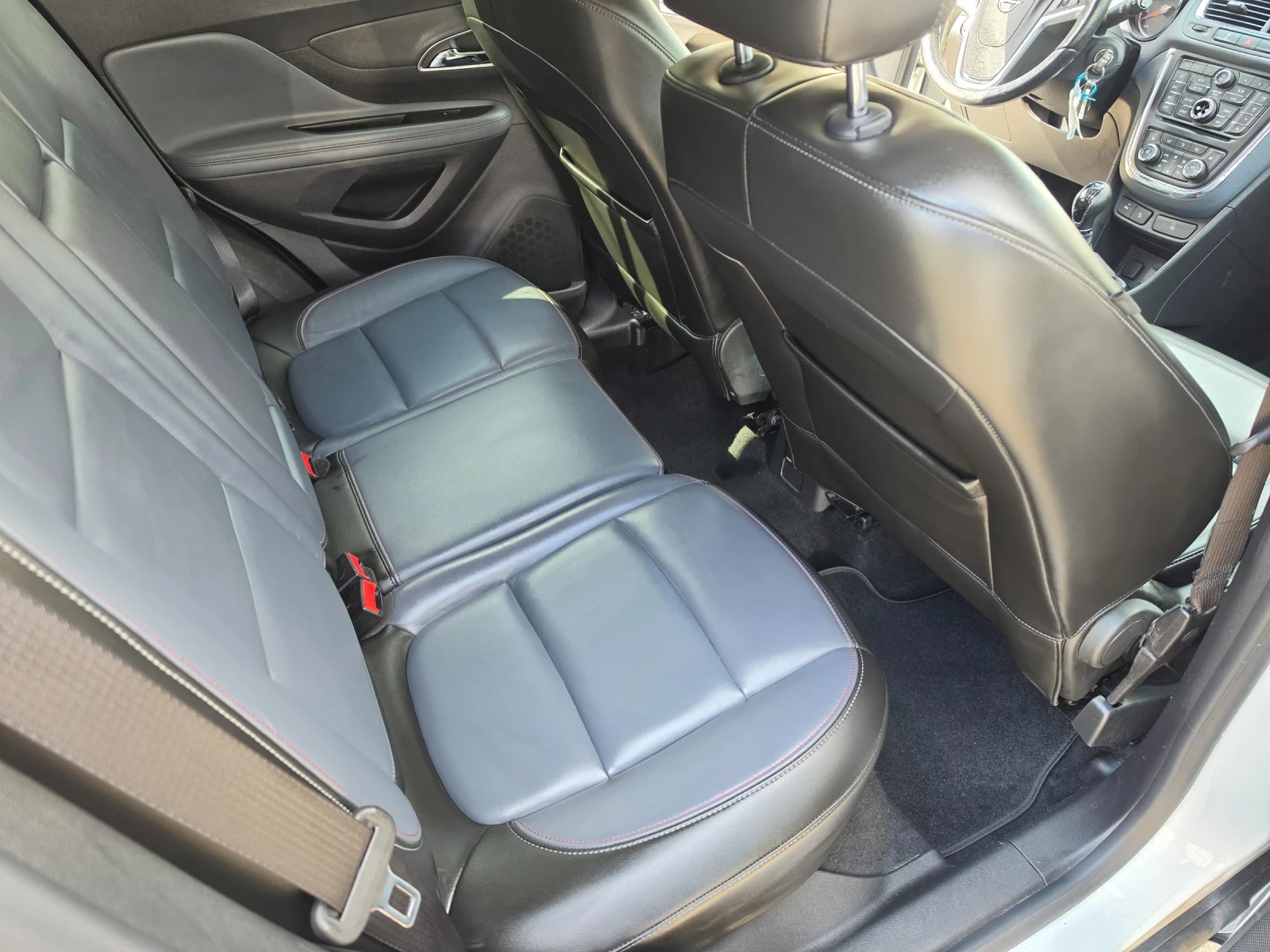 Opel Mokka 1.6CDTI FACELIFT EURO6B 4x4, снимка 14 - Автомобили и джипове - 56269061