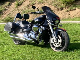  Suzuki Boulevard