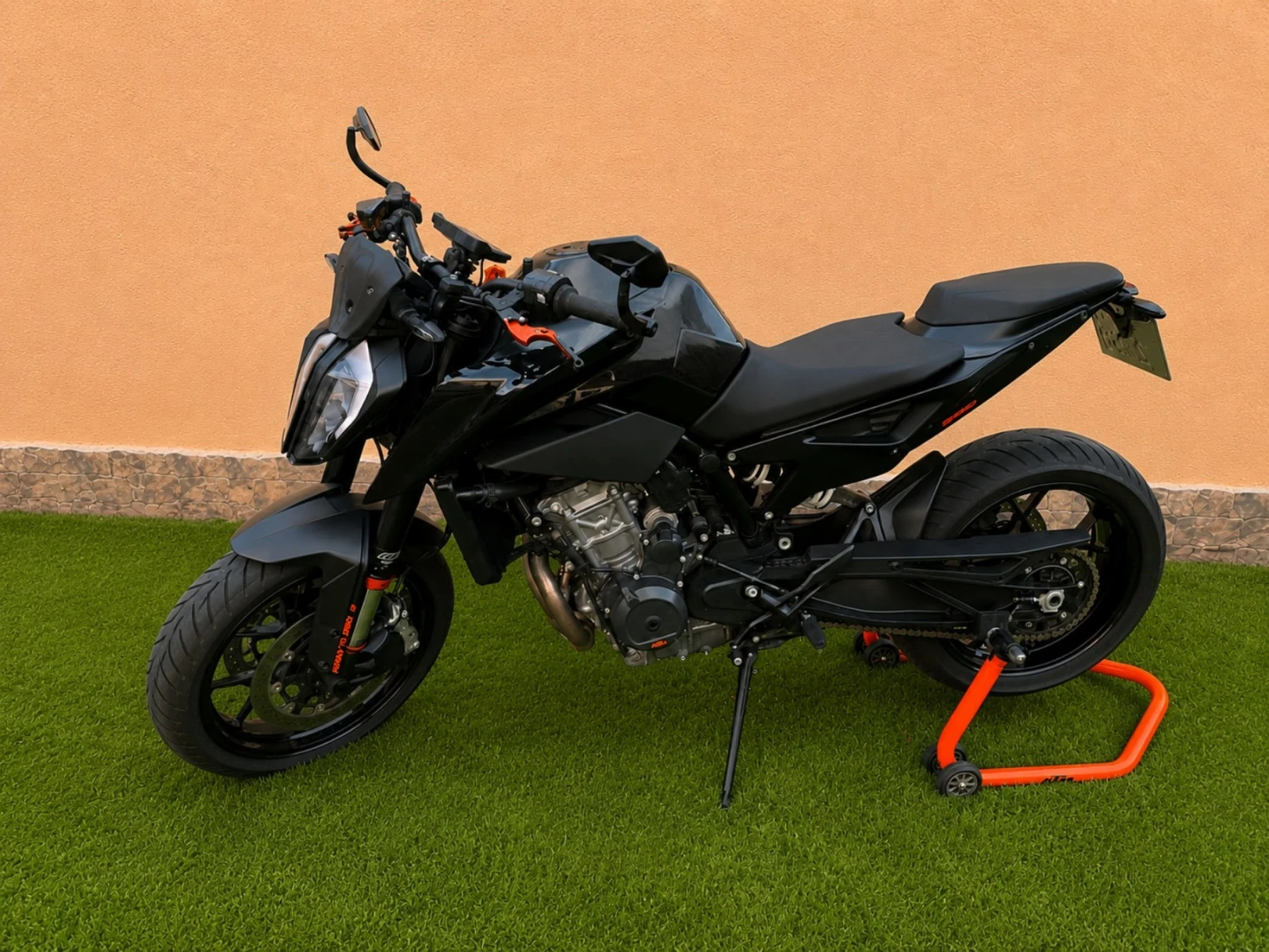 Ktm Duke 890 quickshifter, снимка 3 - Мотоциклети и мототехника - 55806511