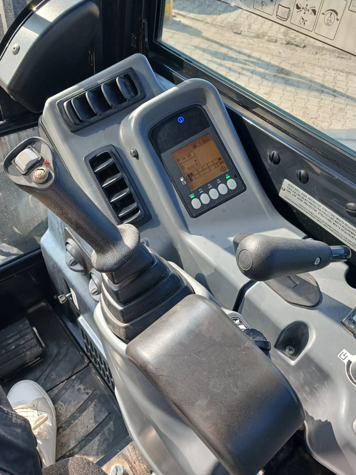 Багер Yanmar ViO57-6B, снимка 5 - Индустриална техника - 53974330