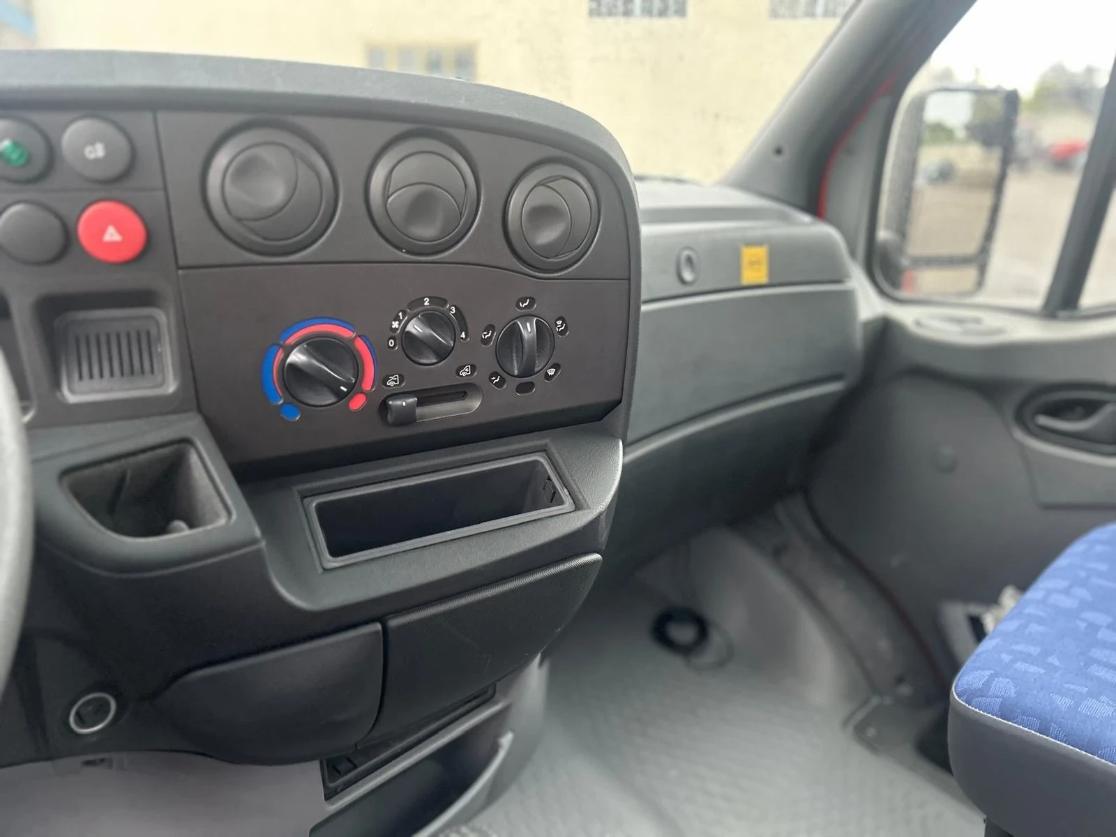 ��������� Iveco Daily-35c10-14000km | Mobile.bg � ����������� 9
