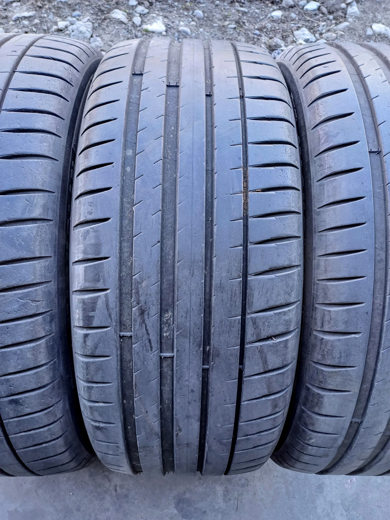 ���� 225/50R18 | Mobile.bg � ����������� 4