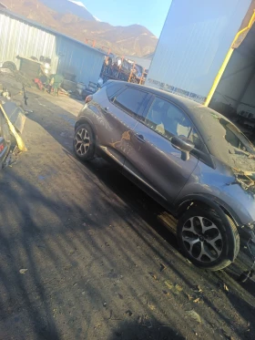Renault Captur 1.3 i s turbo, снимка 1