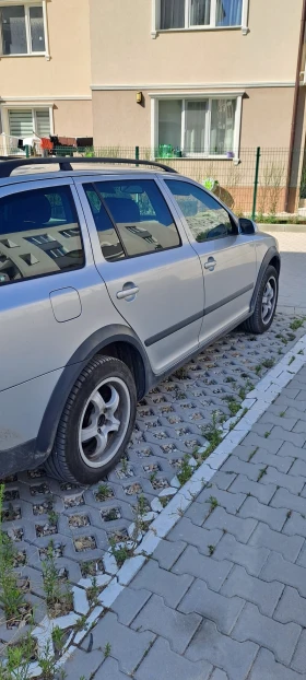 Skoda Octavia Scout 2.0 Tdi BMM, снимка 4