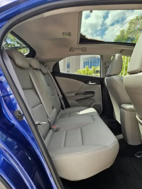 Honda Civic 1.8i-VTEC Keyless NAVI Panorama TUV 2027г. - 17500 лв. - 85612199 13