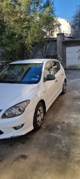 Hyundai I30 1.6 cdti, снимка 2