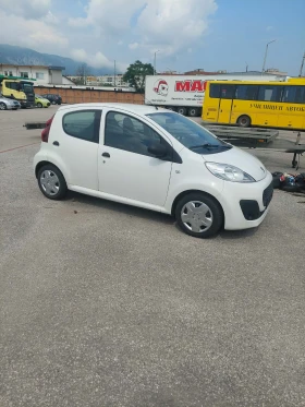 Peugeot 107 1.0i 70000км - 1600 € / 3129.33 лв. - 97437596 4