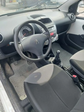 Peugeot 107 1.0i 70000км - 1600 € / 3129.33 лв. - 97437596 7