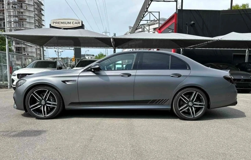 Mercedes-Benz E 63 AMG 4 MATIC, снимка 3 - Автомобили и джипове - 40864425