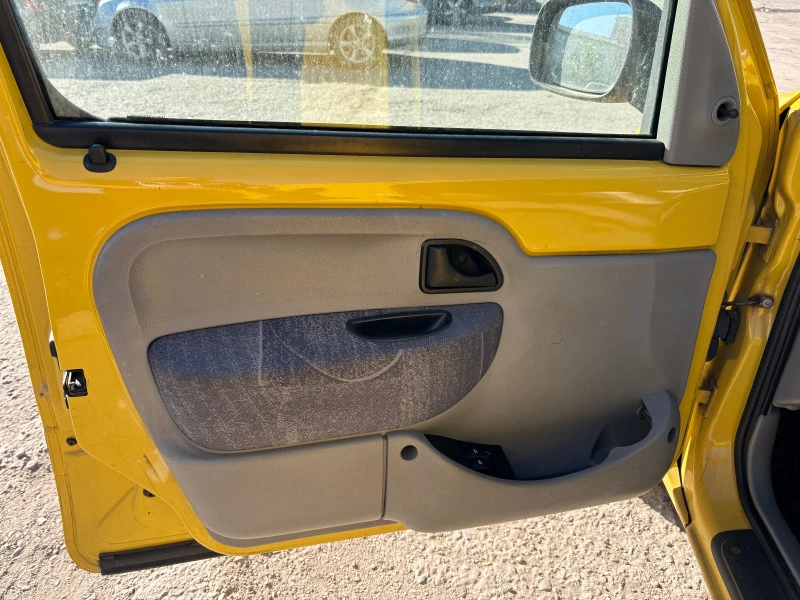 Renault Kangoo 1, 5DCI, снимка 6 - Автомобили и джипове - 45202041