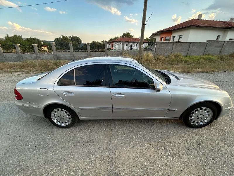 Mercedes-Benz E 270, снимка 4 - Автомобили и джипове - 47669981