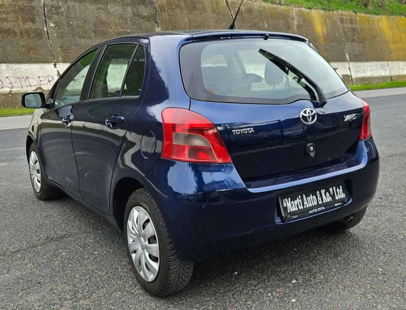 Toyota Yaris 1.0 i, снимка 6 - Автомобили и джипове - 47671680