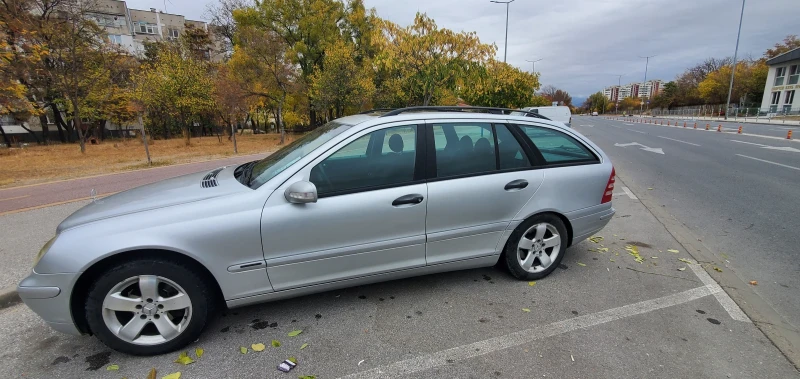 Mercedes-Benz C 180, снимка 11 - Автомобили и джипове - 47819024