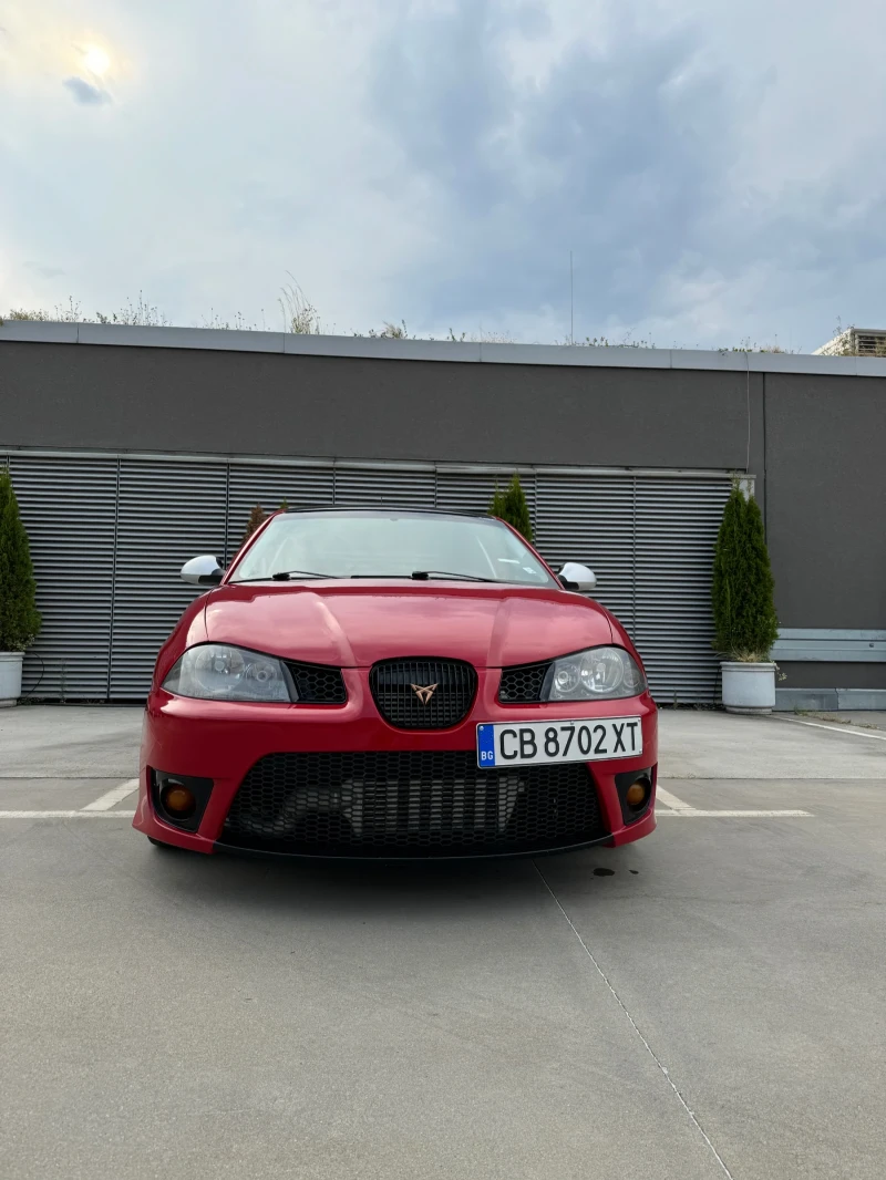 Seat Ibiza, снимка 1 - Автомобили и джипове - 48472756