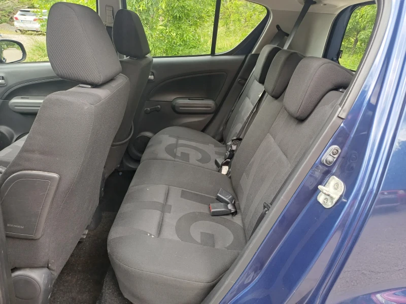 Opel Agila 1.0 i, снимка 11 - Автомобили и джипове - 50349314