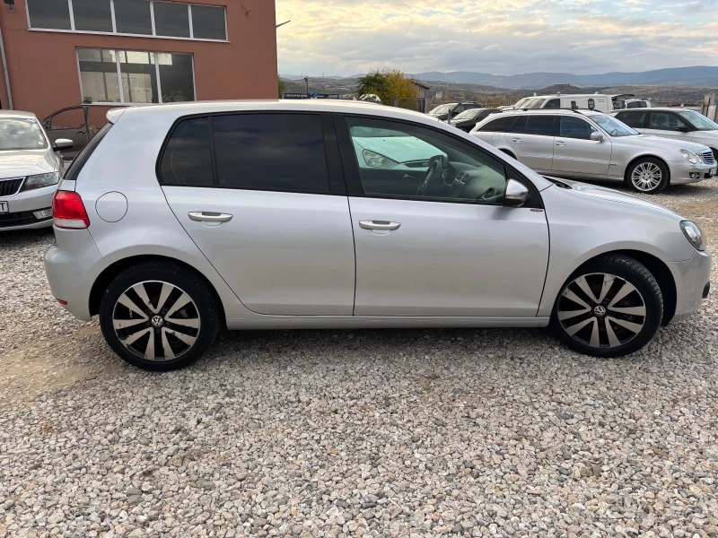 VW Golf 1.6i, снимка 8 - Автомобили и джипове - 50886441