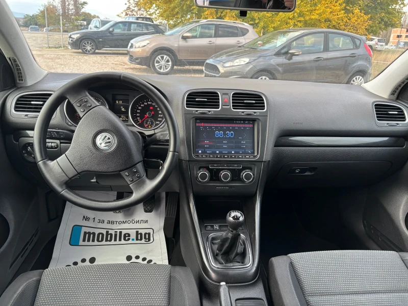VW Golf 1.6i, снимка 9 - Автомобили и джипове - 50886441