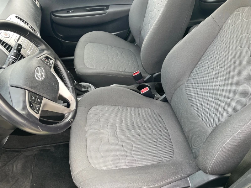 Hyundai I20 1.4i SUISS, снимка 11 - Автомобили и джипове - 51630871