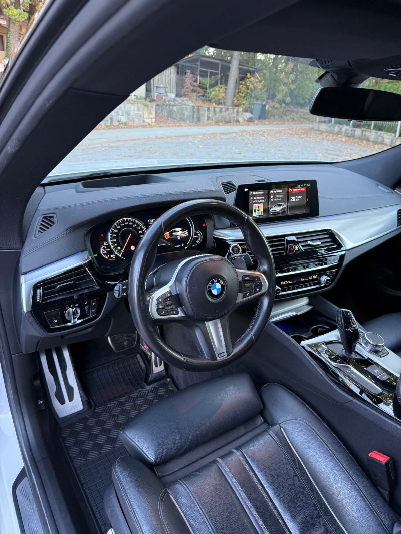 BMW 6 GT 3.0D/M-SPORTPAKKET/FULL LED/HUD, снимка 11 - Автомобили и джипове - 51827723