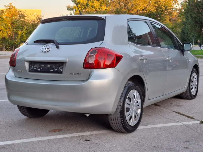 Toyota Auris 1.4D4D 90hp * КЛИМАТРОНИК * EURO 4 * ЛИЗИНГ * , снимка 5 - Автомобили и джипове - 52127014