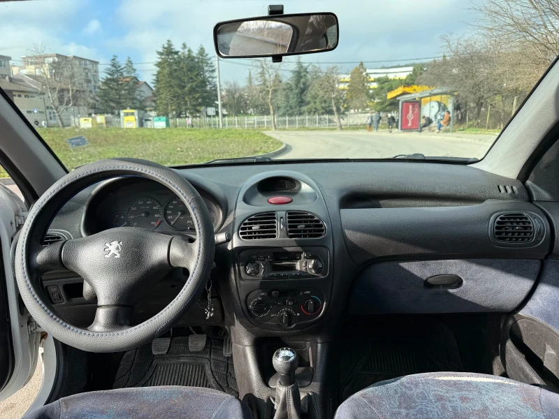 Peugeot 206 1.4 Бензин Климатик Зимни гуми Теглич 0988884951, снимка 12 - Автомобили и джипове - 52830048