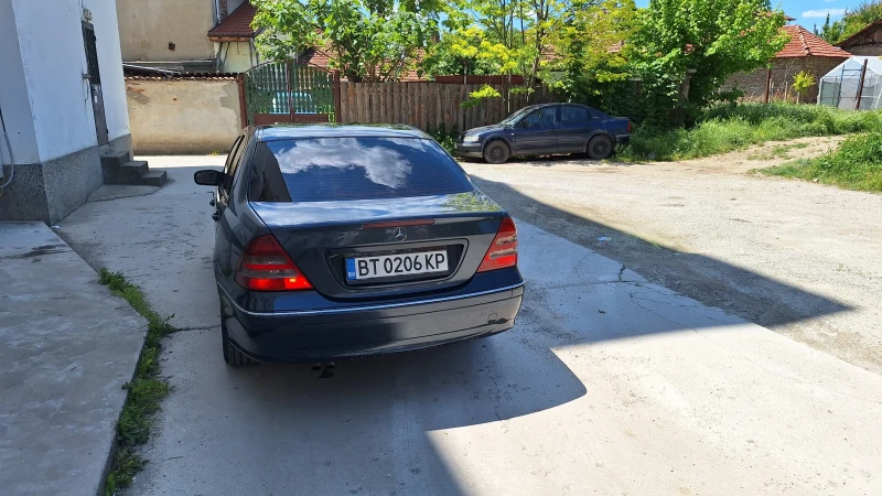 Mercedes-Benz C 220, снимка 2 - Автомобили и джипове - 53005131