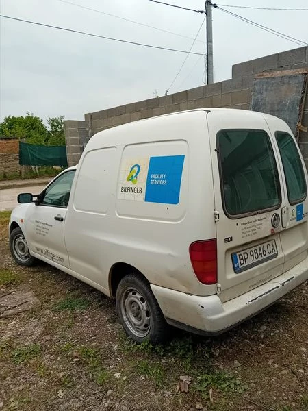 VW Caddy, снимка 4 - Автомобили и джипове - 47312281