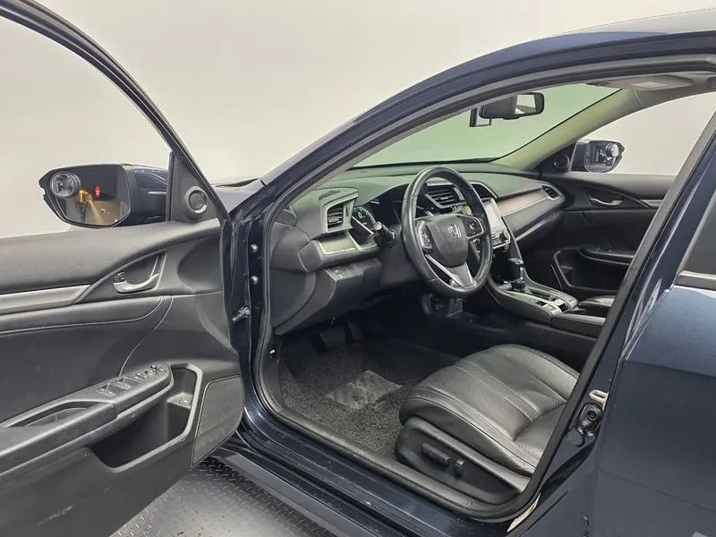 Honda Civic 2.0 10TH GENERATION, снимка 10 - Автомобили и джипове - 55259586