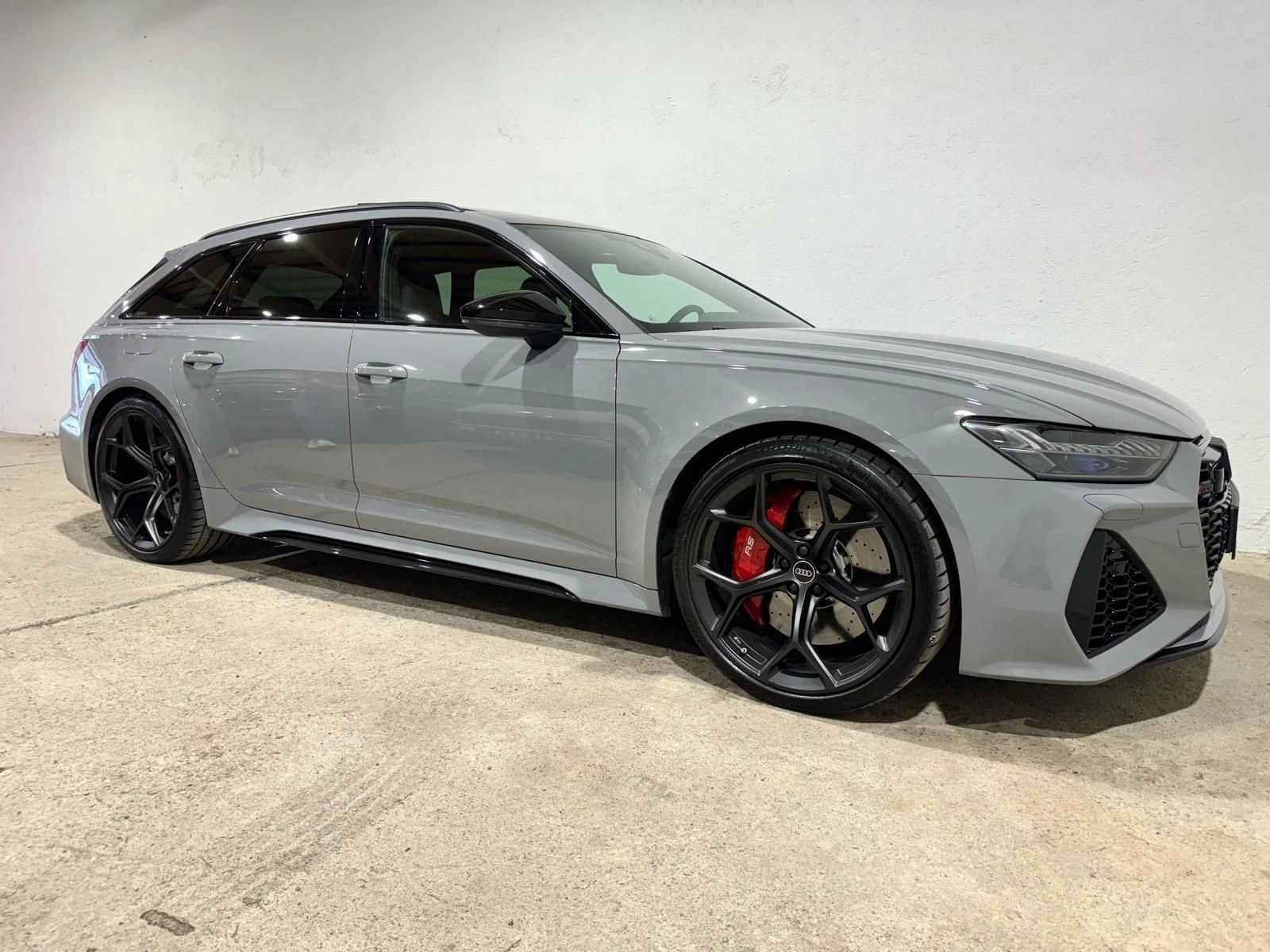 Audi Rs6 4.0 TFSI quattro - изображение 7