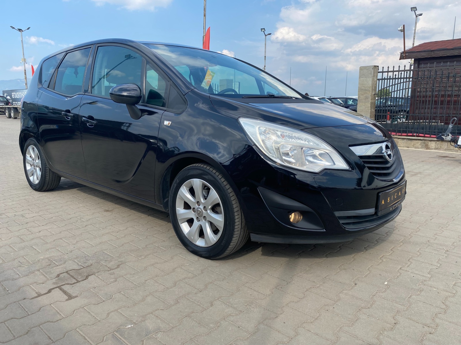 Opel Meriva 1.4I EURO 5B - изображение 7