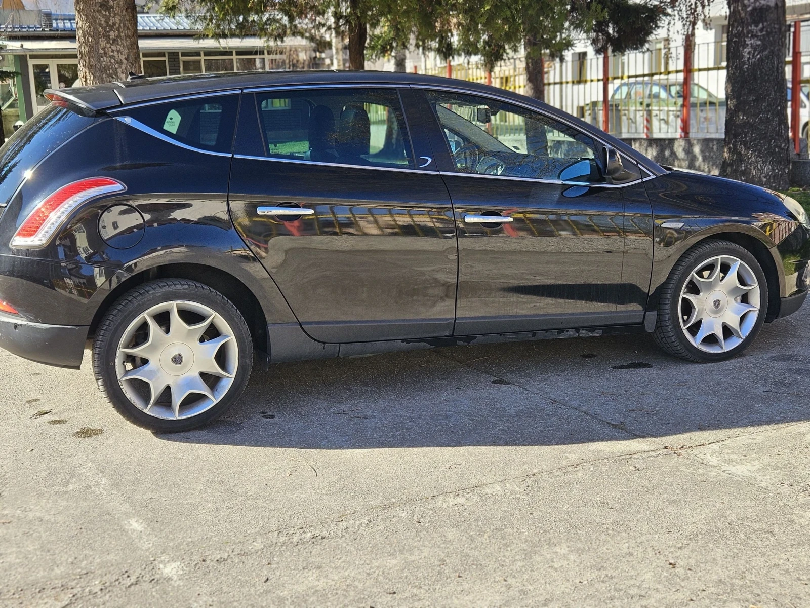 Lancia Delta 1.8   | Mobile.bg   12